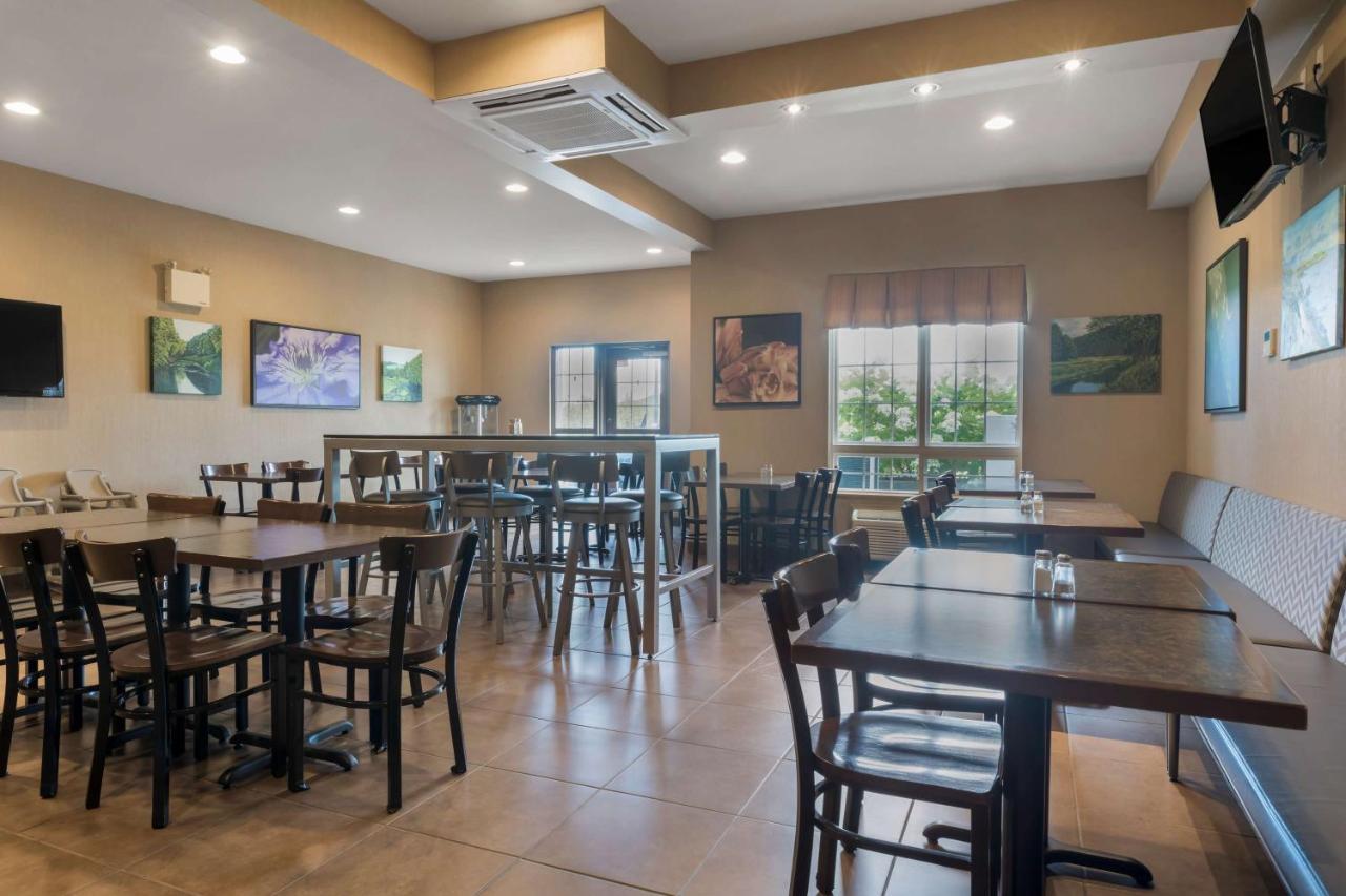 Best Western Plus Saint John Hotel & Suites Exterior foto