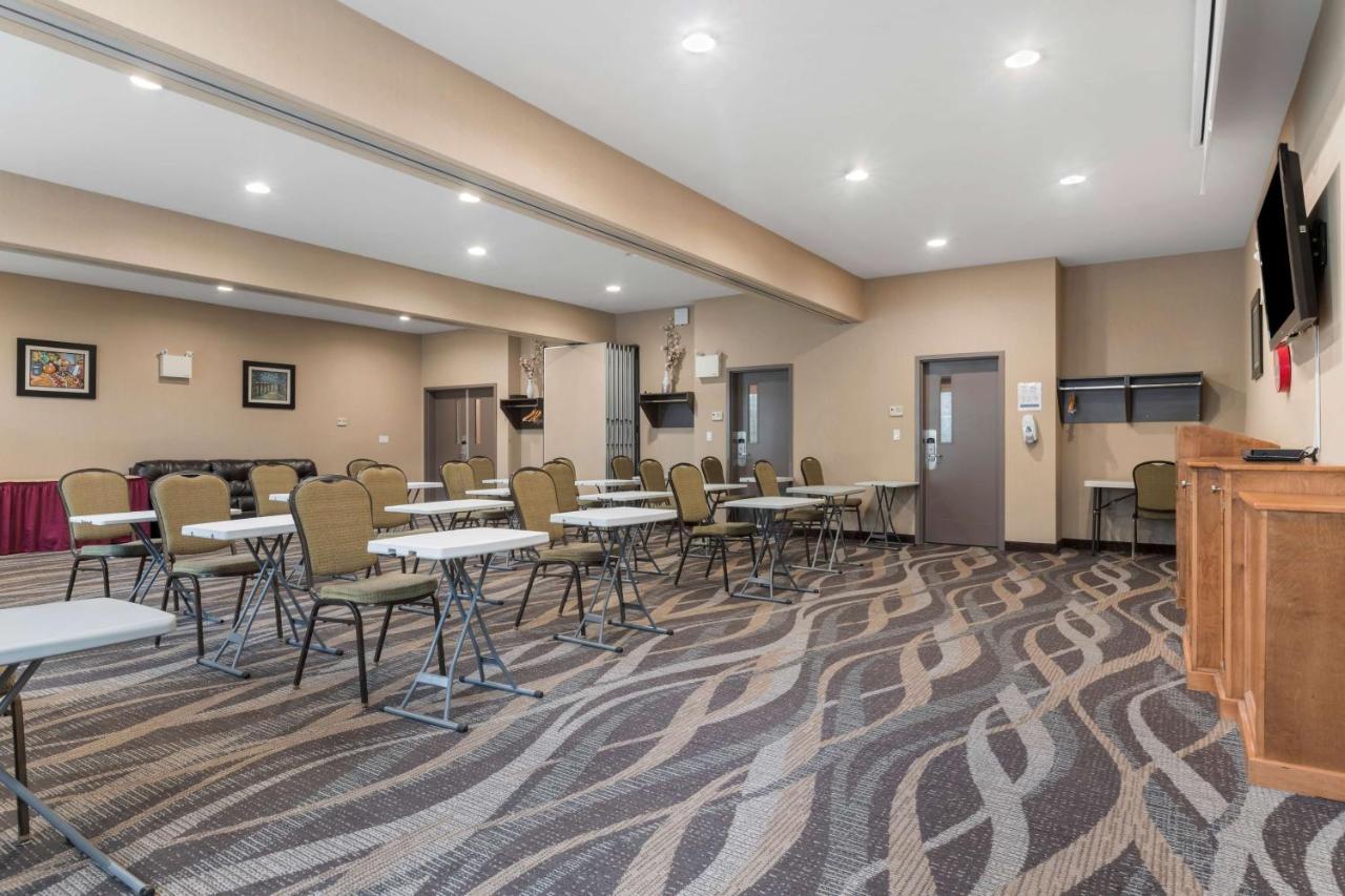 Best Western Plus Saint John Hotel & Suites Exterior foto