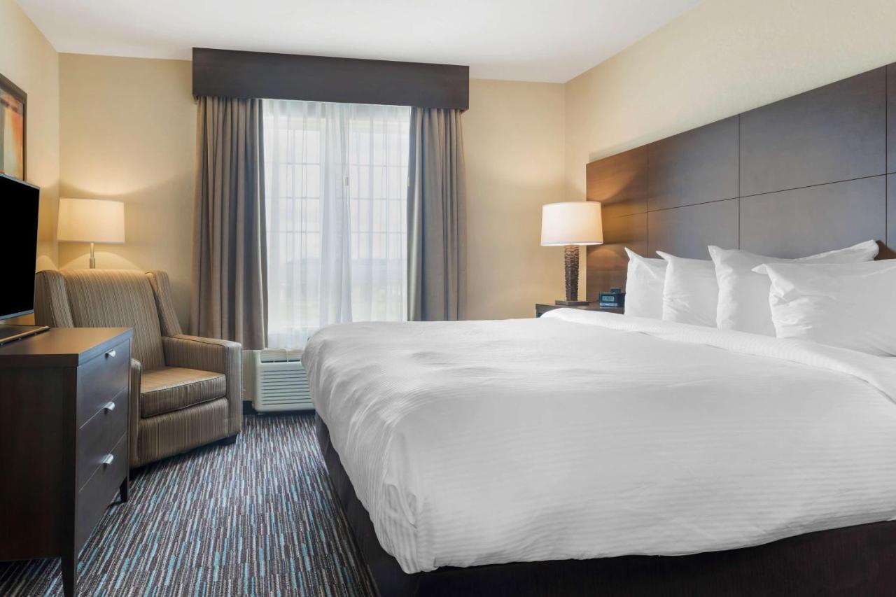 Best Western Plus Saint John Hotel & Suites Exterior foto