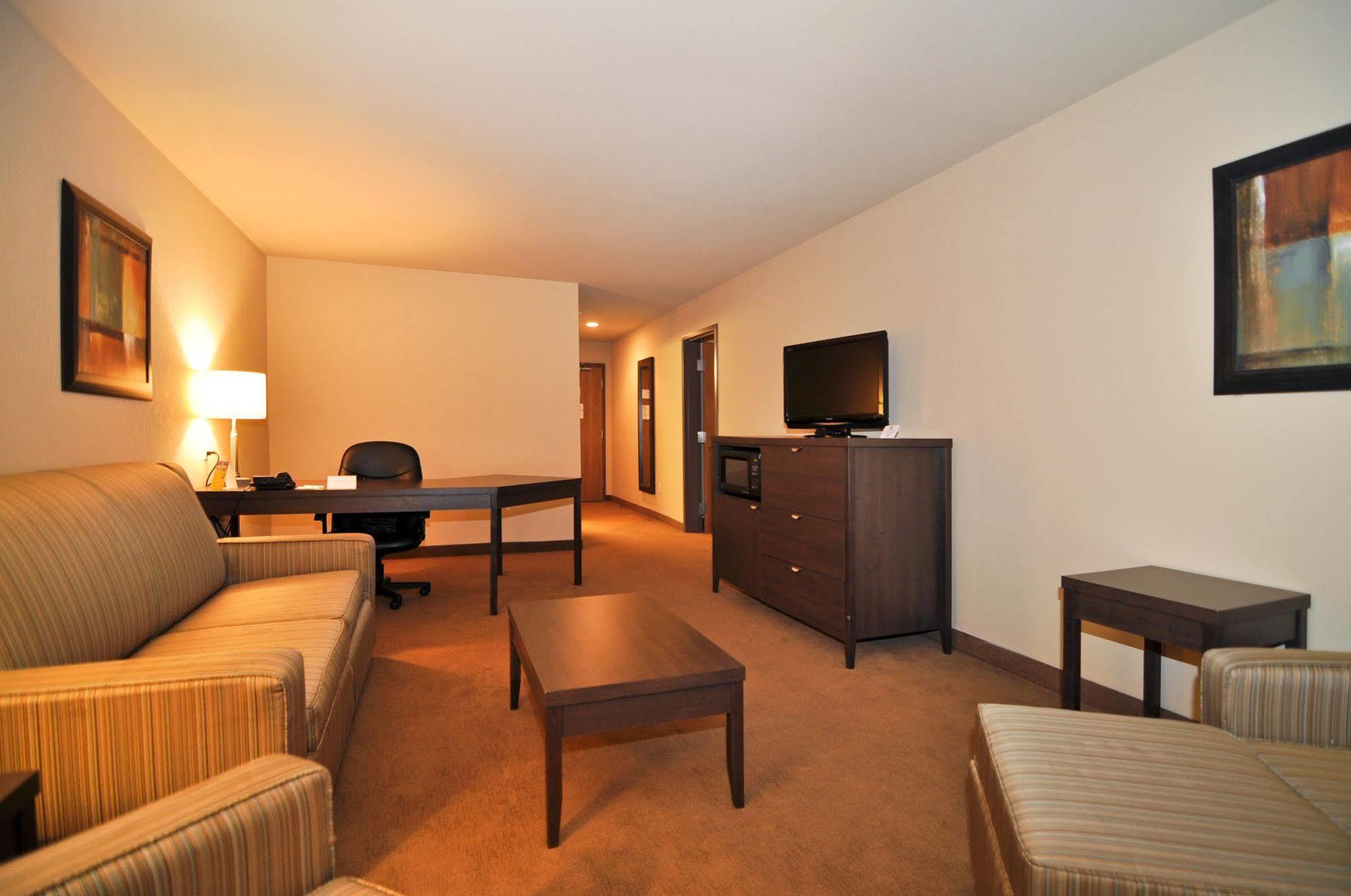 Best Western Plus Saint John Hotel & Suites Habitación foto