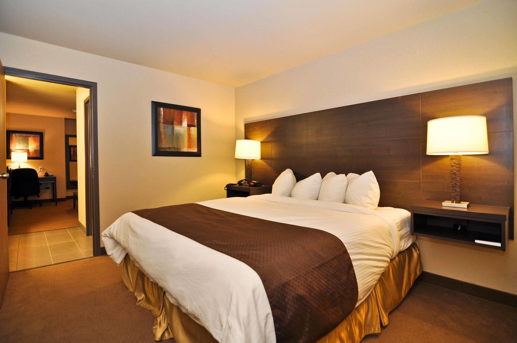 Best Western Plus Saint John Hotel & Suites Exterior foto